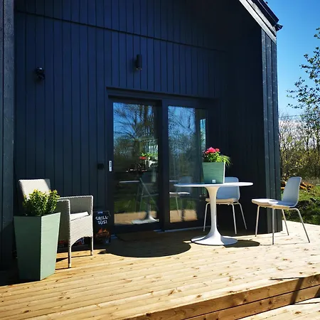 Idaraugu Puhkemaja Saaremaa Pohjarannikul Raugu