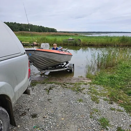Idaraugu Puhkemaja Saaremaa Pohjarannikul * Raugu