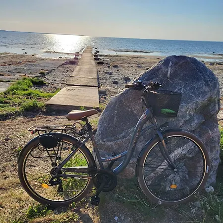 Idaraugu Puhkemaja Saaremaa Pohjarannikul * Raugu
