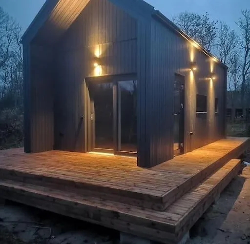 Idaraugu Puhkemaja Saaremaa Pohjarannikul Σπίτι διακοπών Raugu